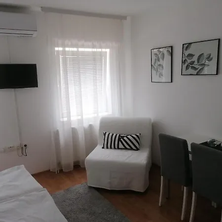 Veliki Park Villa *